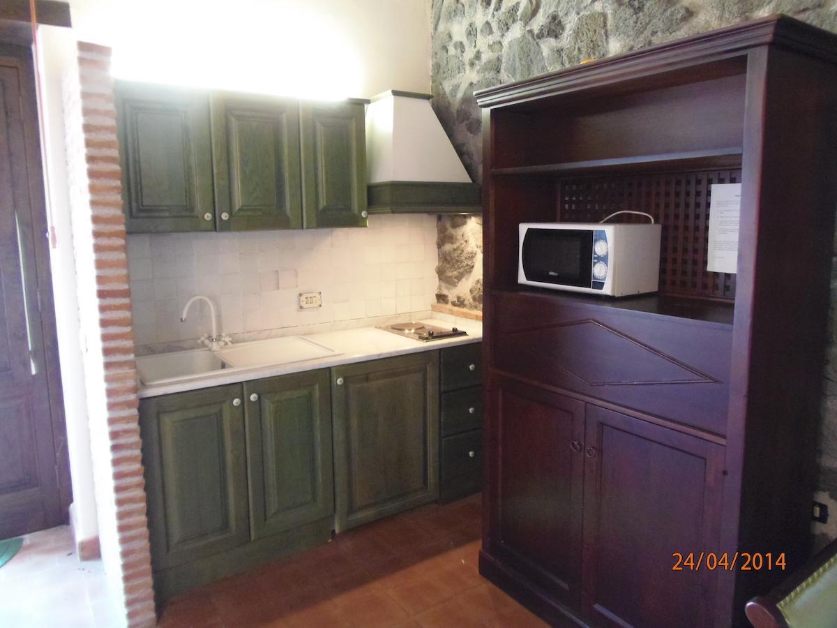 Le Cisterne Dell'Etna Hotel Calcerana-Marina Kamer foto