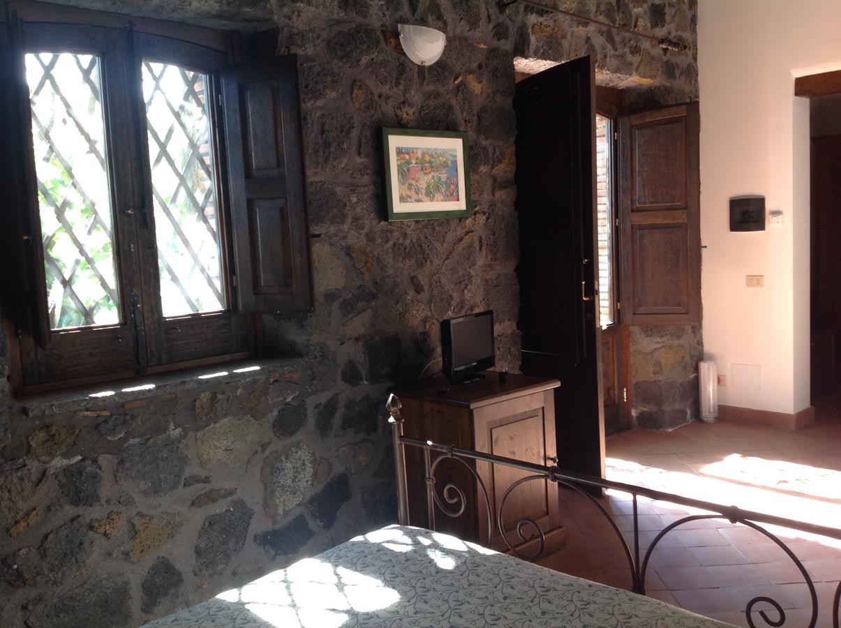 Le Cisterne Dell'Etna Hotel Calcerana-Marina Buitenkant foto