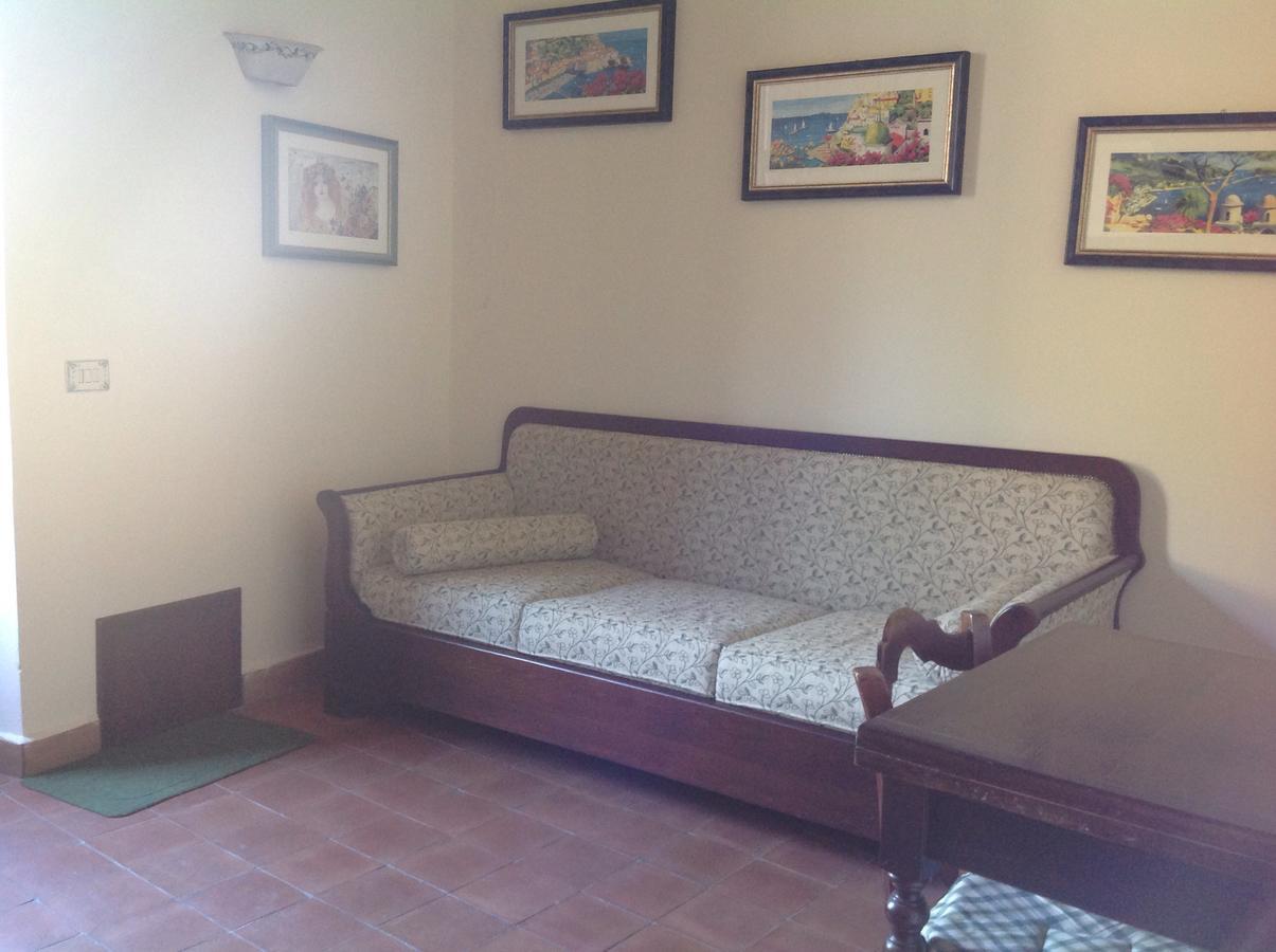 Le Cisterne Dell'Etna Hotel Calcerana-Marina Buitenkant foto