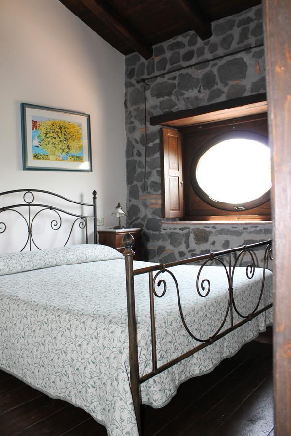 Le Cisterne Dell'Etna Hotel Calcerana-Marina Buitenkant foto